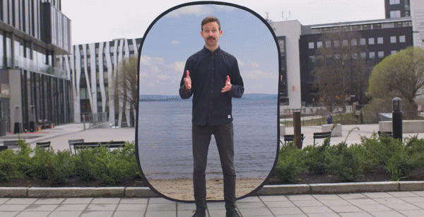 <h3>Først i Norge</h3>
<h2>Fri data fra Chilimobil</h2>
<p>Vi er mest kjent for å være det første norske selskapet som lanserte <a href="/mobilabonnement/fri-data/"><strong>Fri data</strong></a>. 24. mai 2018 duket vi av for et helt nytt mobilabonnement hvor man kan bruke så mye data man ønsker. Prisene i mobilmarkedet har aldri vært de samme siden.</p>

